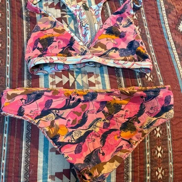 Maaji Reversible Bikini Set size small - Picture 8 of 10
